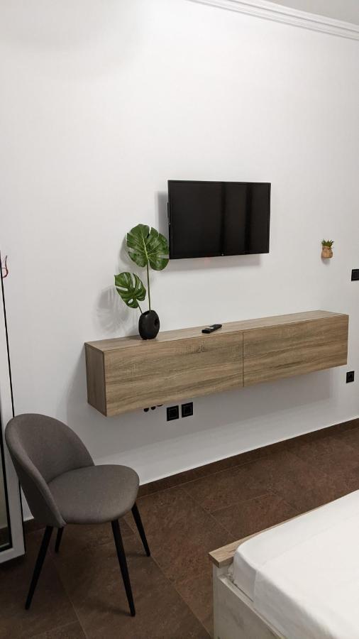 Aphrodite Apartments Preveza Bagian luar foto
